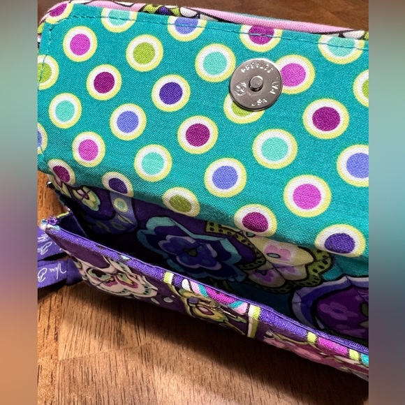 Vera Bradley “Heather” All in One Crossbody Bag (Retired pattern) - Picture 2 of 8